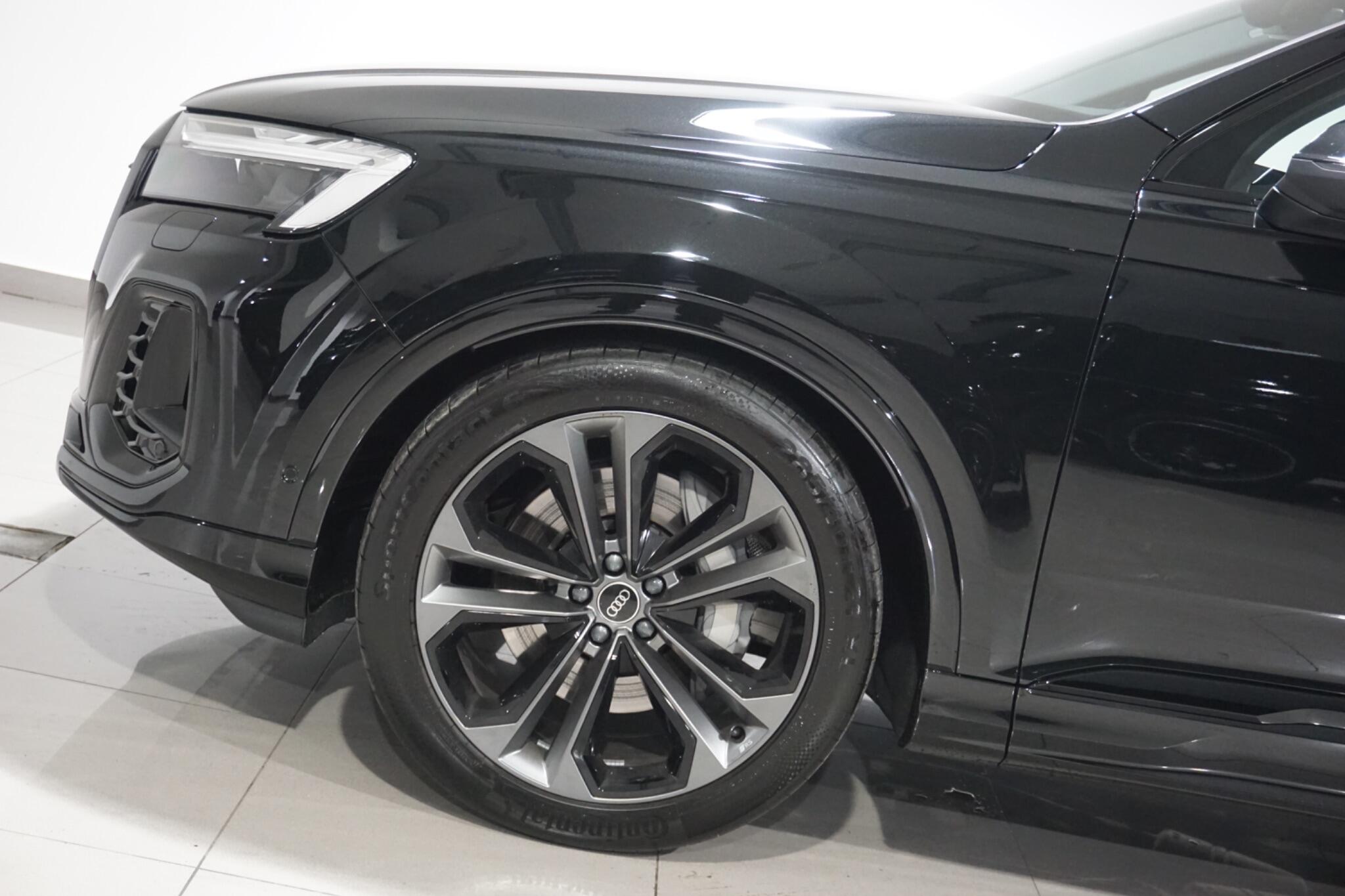 Audi Q7 3.0 TFSI V6 55 Black Edition SUV 5dr Petrol Tiptronic quattro Euro 6 (s/s) (340 ps)